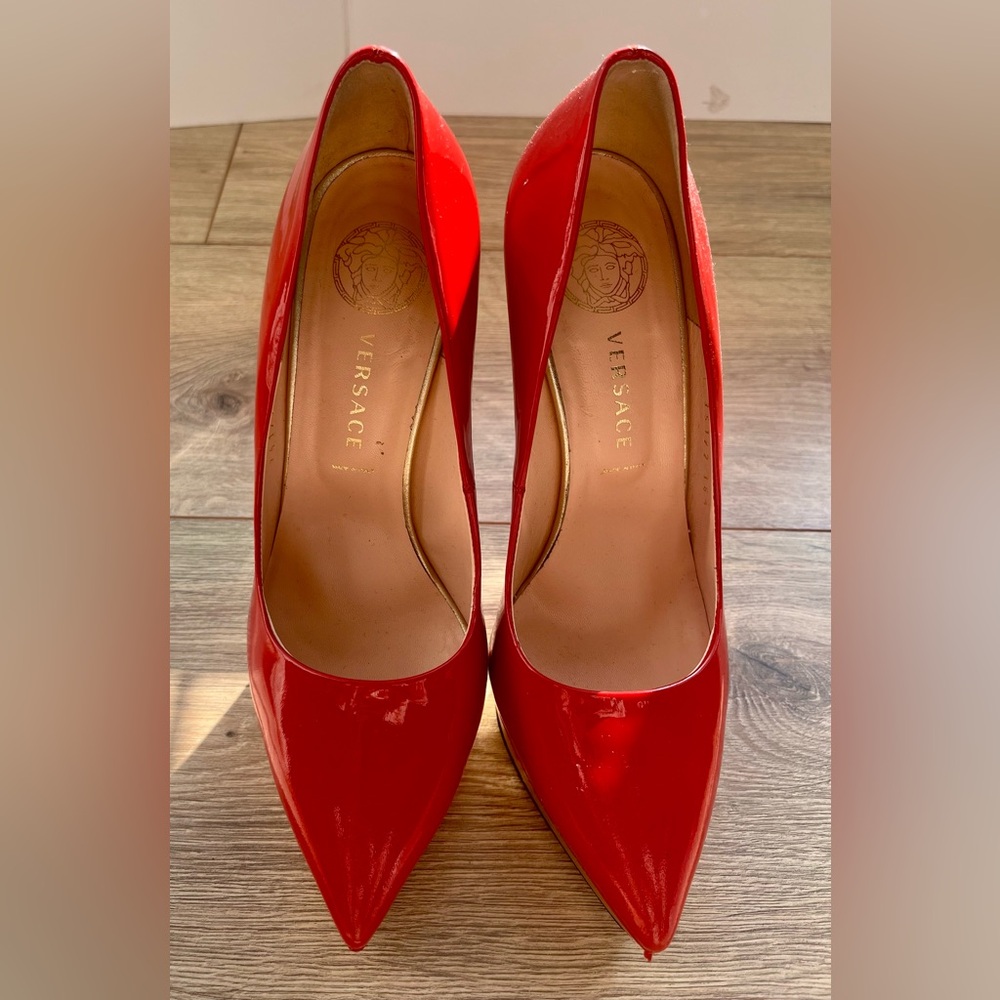 VERSACE Red Patent Leather Ultra High Heels. Y2K - Picture 6 of 7